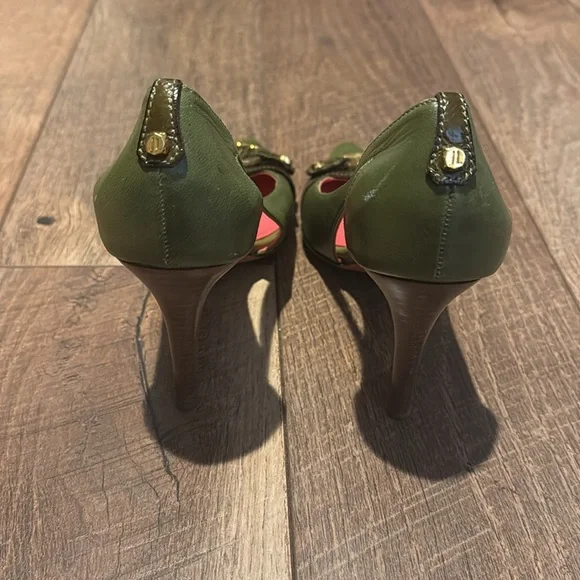 JUDITH LIEBER Olive Green Heels with Gold Accents - Picture 4 of 6